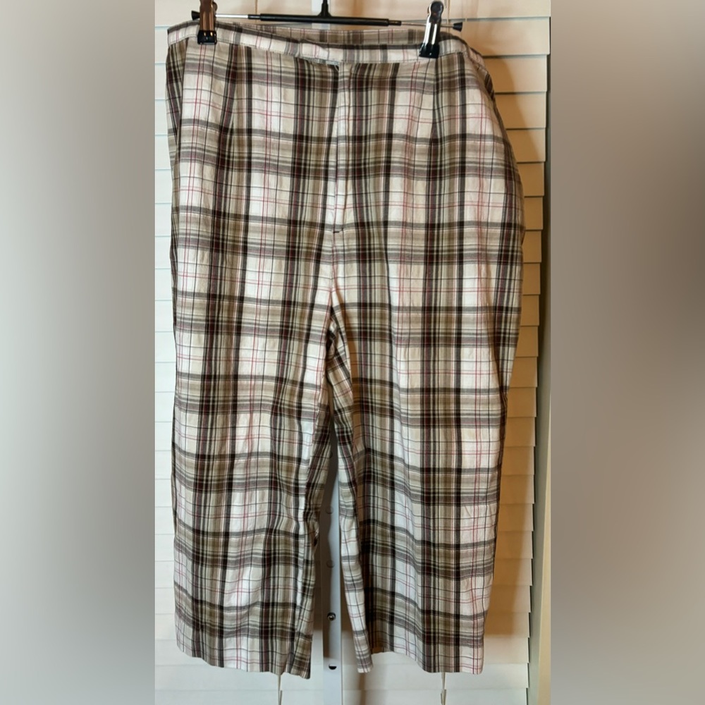 Kim Rogers Plaid Capris-Size 14